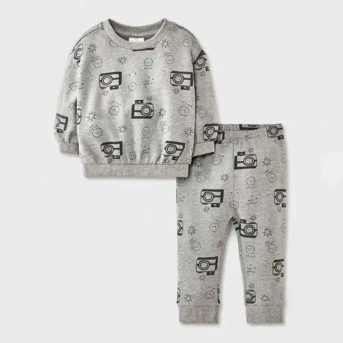 Baby Boys‘ Camera Fleece Sweatshirt & Jogger Pants Set – Cat & Jack™ Gray 3-6M
