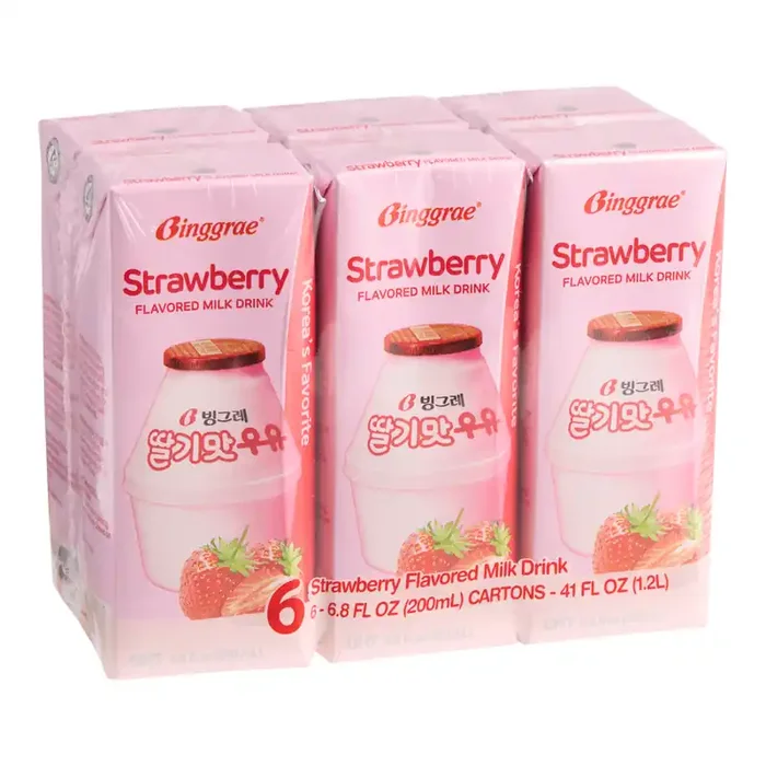 Binggrae Strawberry Flavored Milk Drink 6 Pack