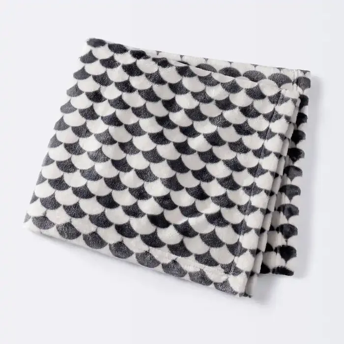 Black and White Scallop Halloween Baby Blanket – Cloud Island™