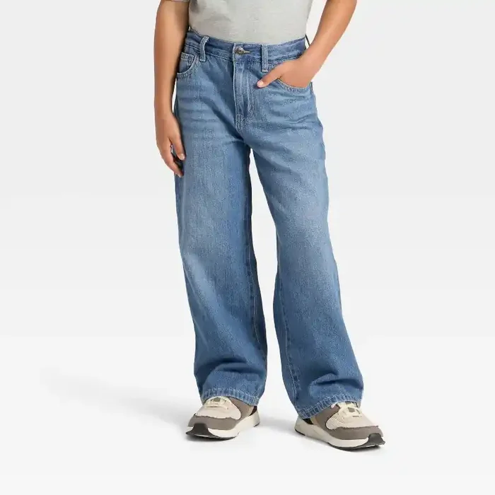 Boys‘ Baggy Fit Jeans – Cat & Jack™ Medium Wash 8