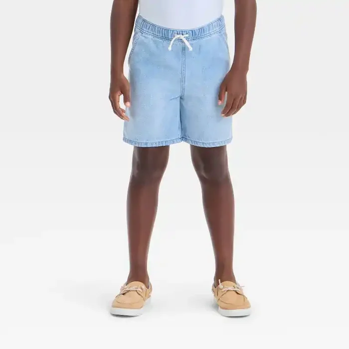 Boys‘ Pull-On ‘Above the Knee‘ Denim Shorts – Cat & Jack™ Light Wash S Relaxed Fit, Elastic Waistband, Flexible Drawstring