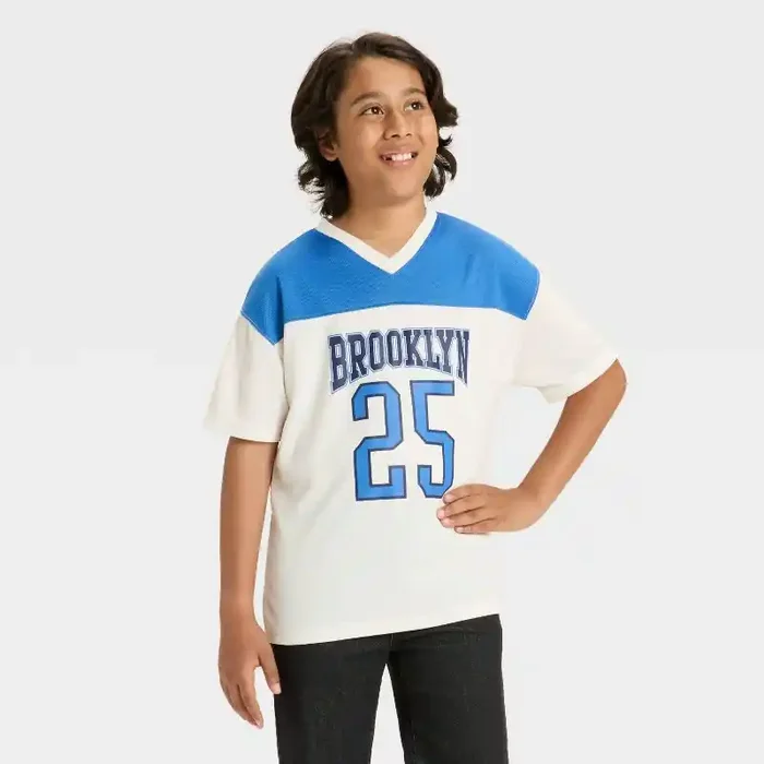 Boys‘ Short Sleeve 25 Printed Jersey – Cat & Jack™ Cream XS