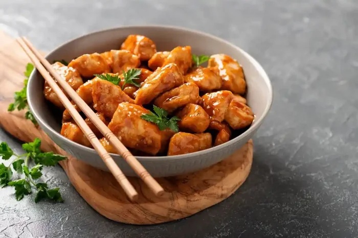 Chnese Kitchen General Tso‘s Chicken (Not Available Before 11 A.M.)