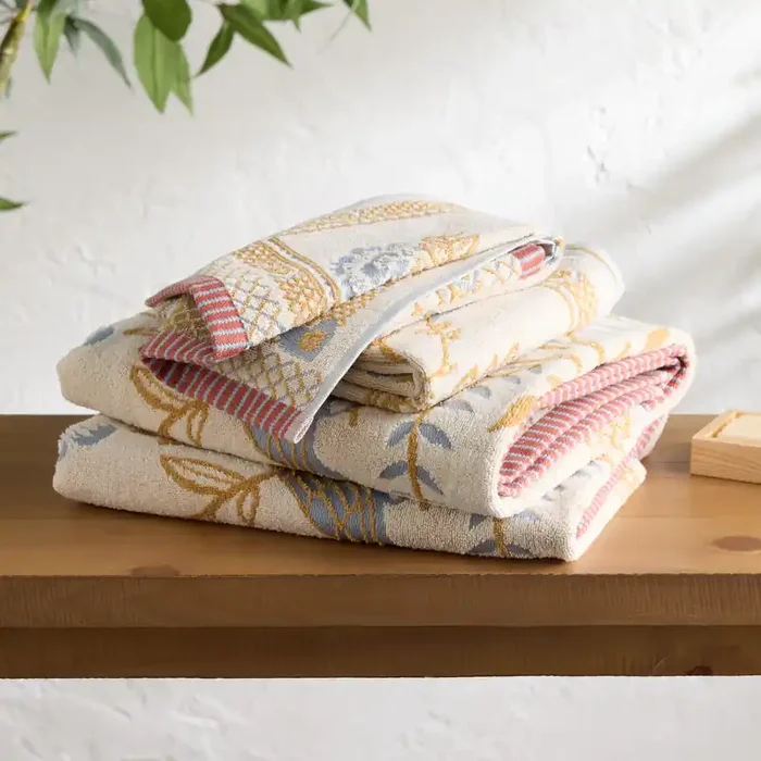 Cream Vintage Mirrored Birds Cotton Towel Collection