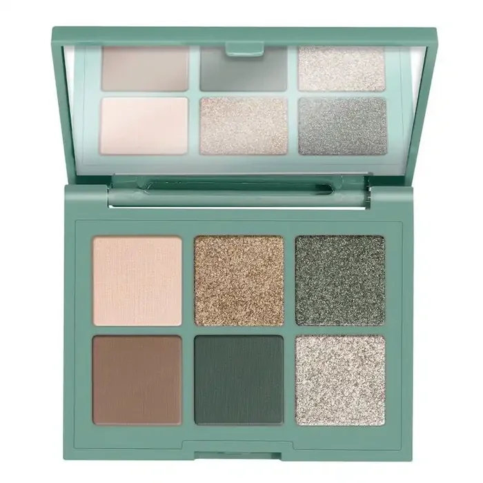 ESSENCE Mini Eyeshadow Palette – Dancing Green – 0.15oz