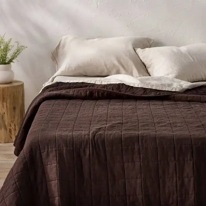 Full/Queen Heavyweight Linen Blend Quilt Dark Fig – Casaluna™