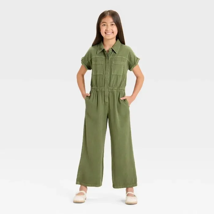 Girls‘ Short Sleeve Jumpsuit – Cat & Jack™ Dark Olive Green M