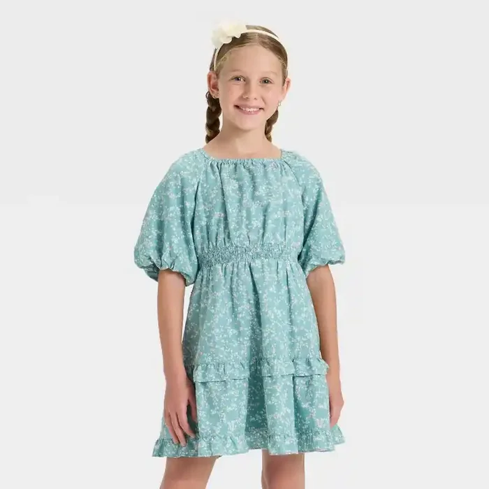 Girls‘ Short Sleeve Tiered Floral Dress – Cat & Jack™ Green S