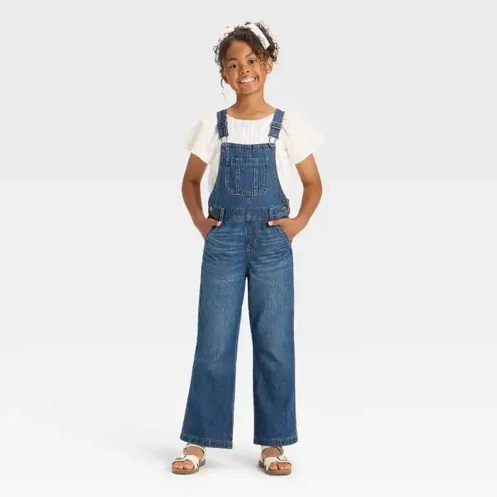 Girls‘ Wide Leg Baggy Denim Overalls – Cat & Jack™ Dark Wash M