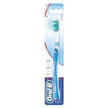 Oral-B 123 Toothbrush Medium – Tray of 12