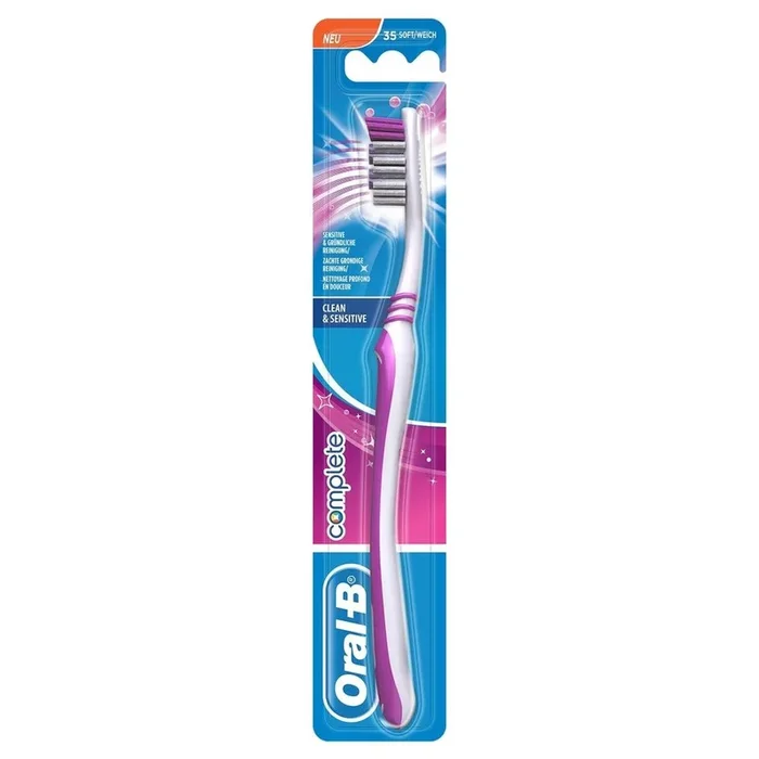 Oral-B Complete clean soft toothbrush