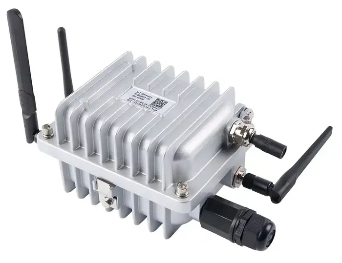 Outdoor Waterproof IP68 RTLS Asset Tracking iBeacon Reader Scanner Beacon Gateway