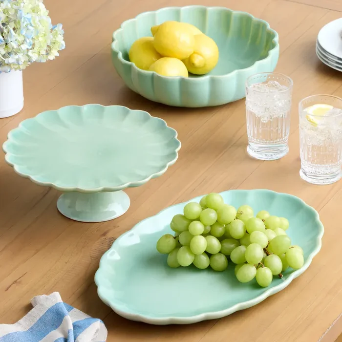 Scallop Rim Speckled Dinnerware Collection