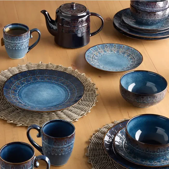 Willow Indigo Blue Embossed Dinnerware Collection