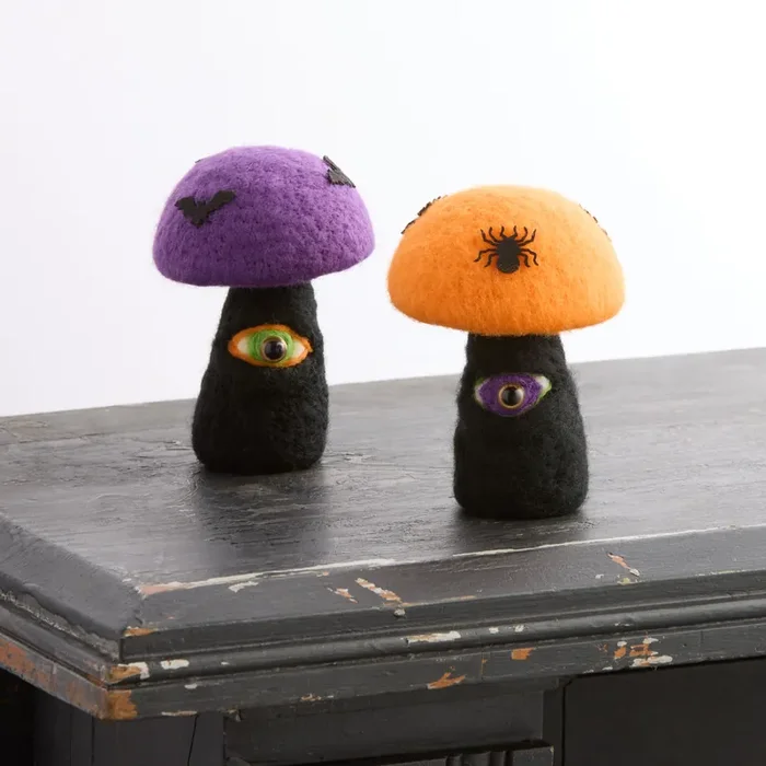 Wool Creepy Eye Mushroom Halloween Decor Set of 2
